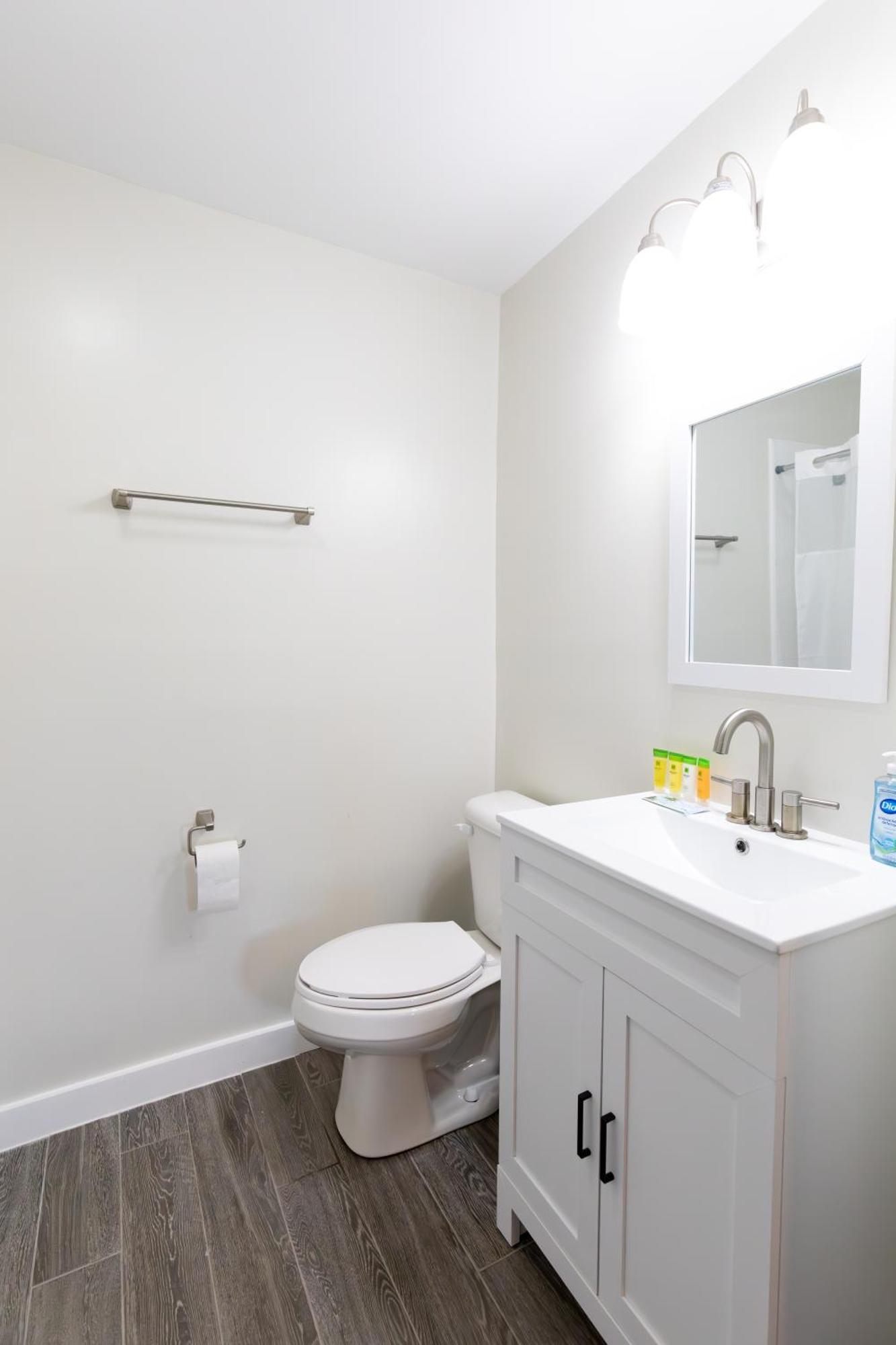 Anchor Bay Inn And Suites Sandusky Esterno foto